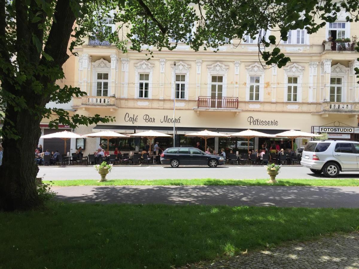 Galerie Suites Marianske Lazne Exterior photo